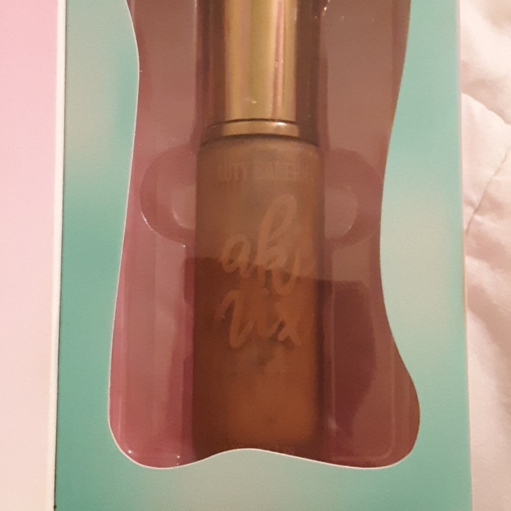 Beauty Bakerie Foundation Shade 11